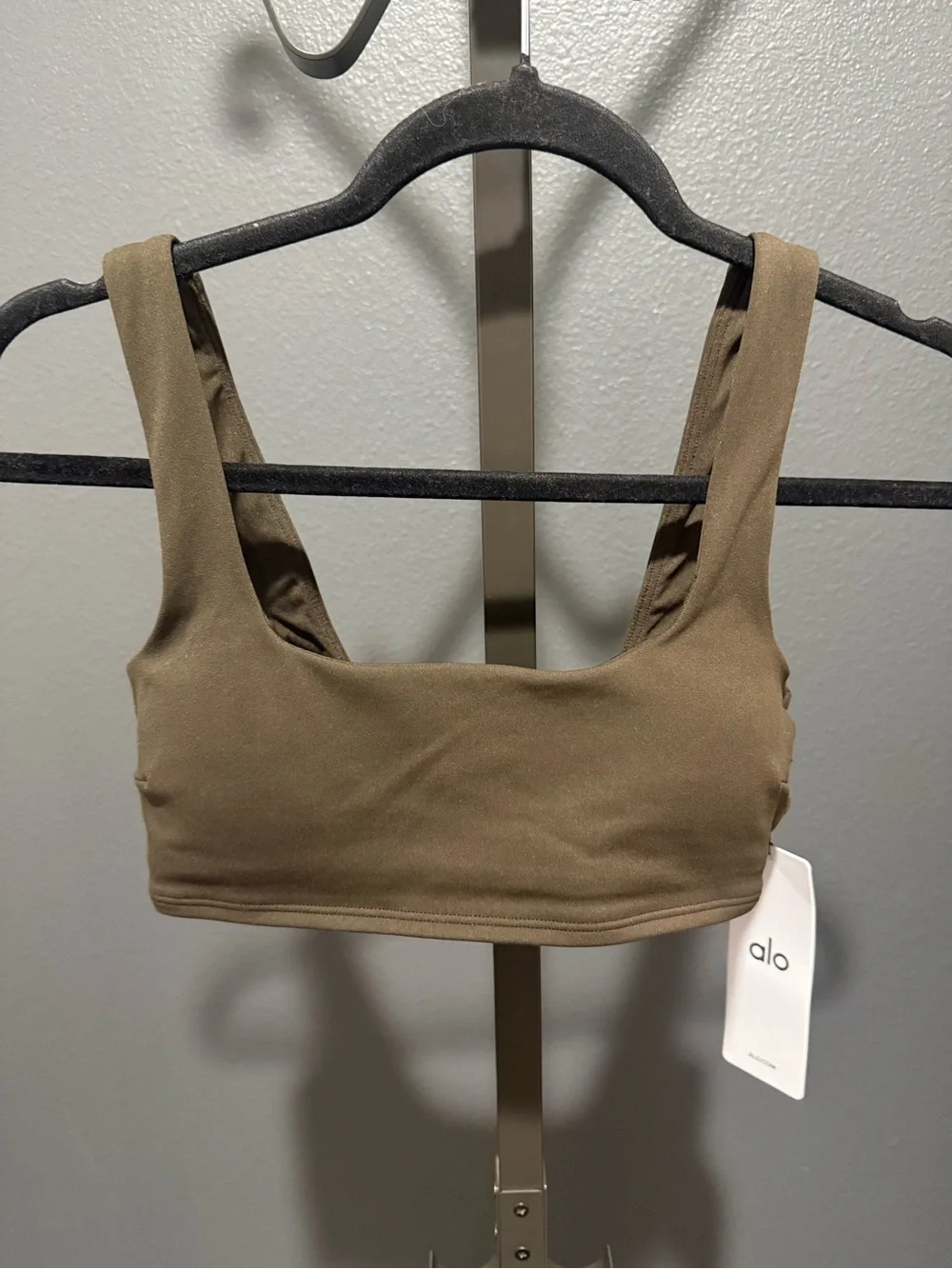 ALO Yoga Softsculpt Precision Bra - Espresso (NWT)